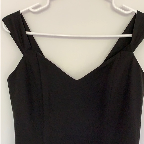 Long black dress - Picture 3 of 5